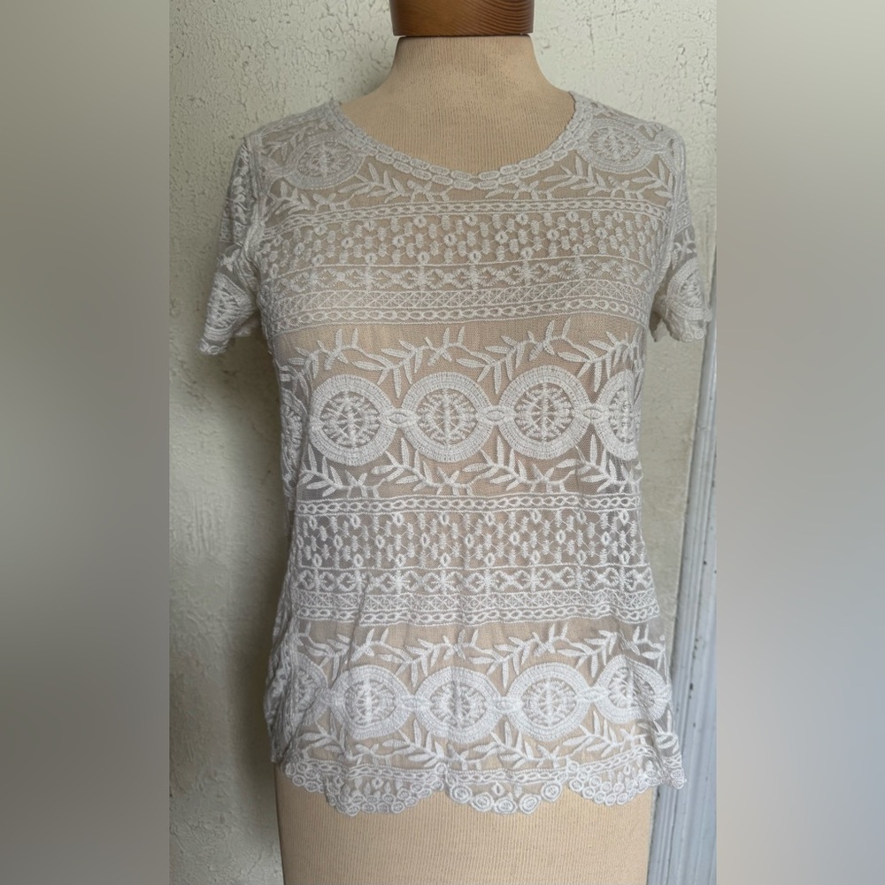 Elegant White Lace Top Fever brand color cram size Small